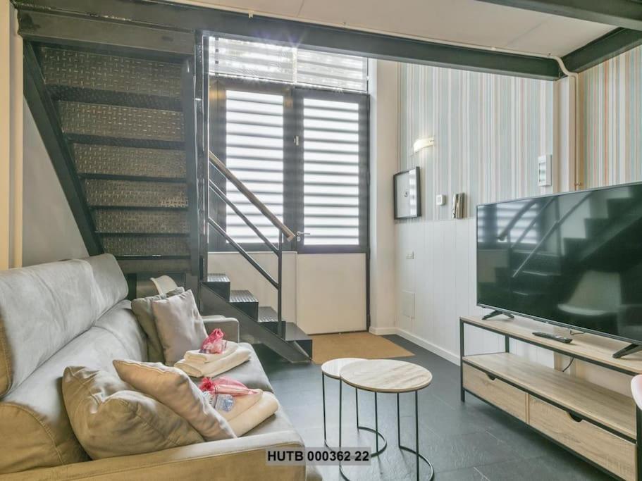 Alcam Futbol Pequeno Apartman Barcelona Kültér fotó